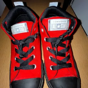 EUC CTAS Converse  Street Mid Red / Black 658595F (Jr. 3) KICKS