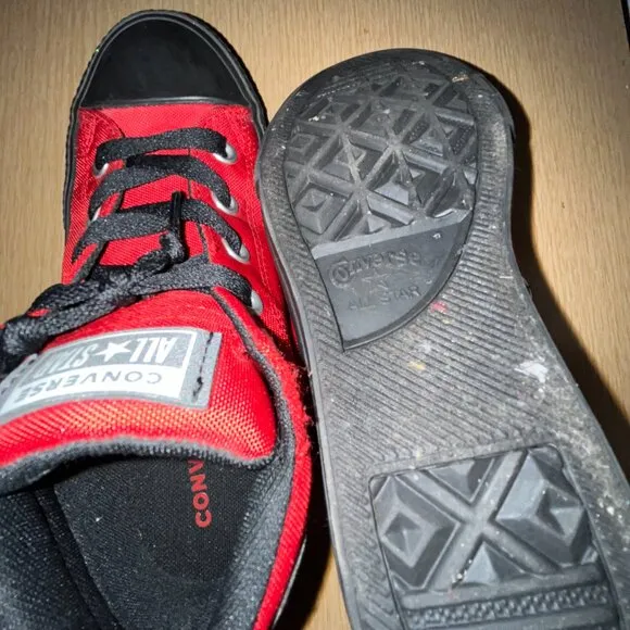 EUC CTAS Converse  Street Mid Red / Black 658595F (Jr. 3) KICKS