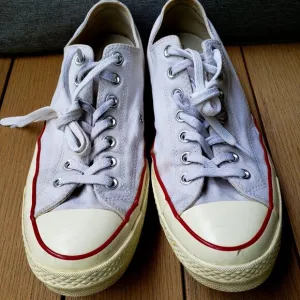 EUC CTAS Converse vintage old school canvas low top white 162065C (10M - 12W)