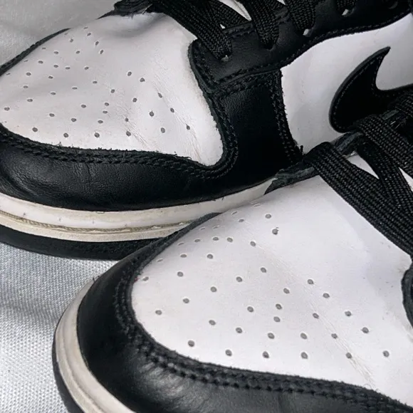 EUC  Nike Dunk Low Panda Black White Size 8 DD1391-100 2/10/24 Lace Up