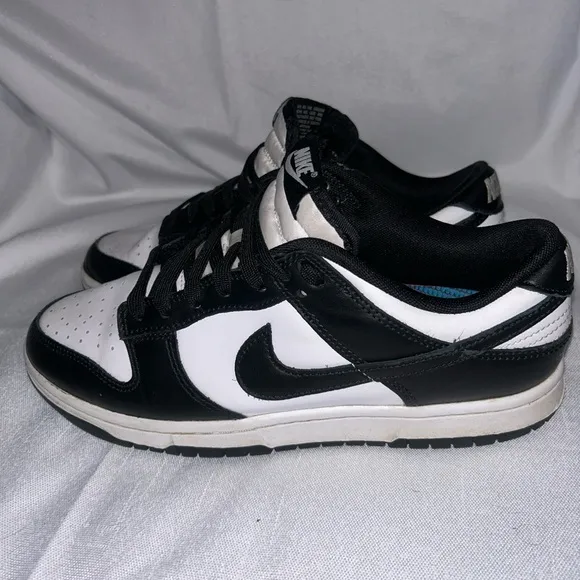 EUC  Nike Dunk Low Panda Black White Size 8 DD1391-100 2/10/24 Lace Up