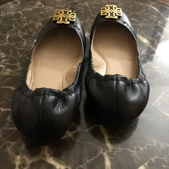EUC💫TORY BURCH MELINDA Tumbled Leather Ballet Flats 5.5 Black/Gold dressy