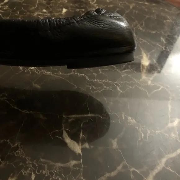 EUC💫TORY BURCH MELINDA Tumbled Leather Ballet Flats 5.5 Black/Gold dressy