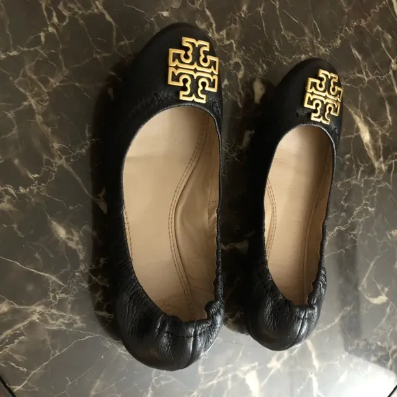 EUC💫TORY BURCH MELINDA Tumbled Leather Ballet Flats 5.5 Black/Gold dressy