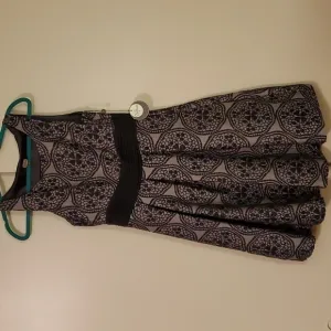 Eva Franco Brocade Dress NWT Size 8