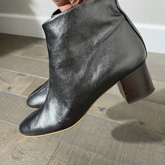 Everlane Silver Pewter Metallic Leather Day Ankle Block Heel Boots 10