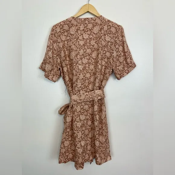 Faherty Ashley Linen Dress Floral Coastal Beach Vacation Quiet Luxury