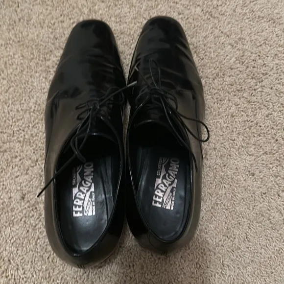 Ferragamo men lace shoes dressy