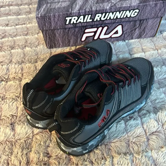 Fila Men's Black and Gray Trail Running Shoes