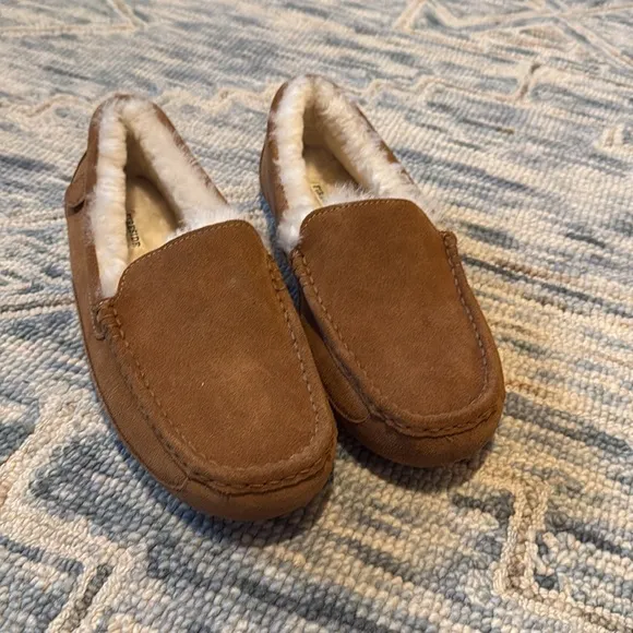 Fireside by Dearfoams Men's Melbourne  Indoor/Outdoor Moccasin Slipper Size 11