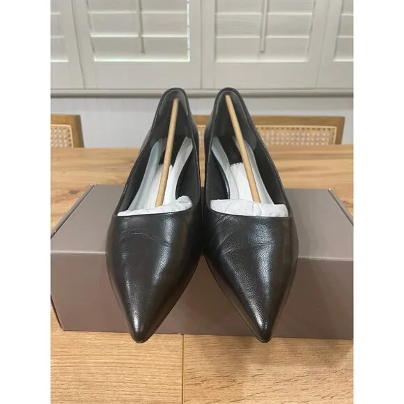 Franco Sarto Racer Pump Black Leather Size 8 Wide NIB Timeless Dressy Shoes