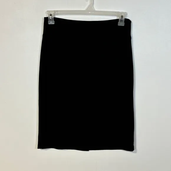 Frank Lyman Skirt Black Women’s Size 10 Midi Lined Small Slit Minimalist