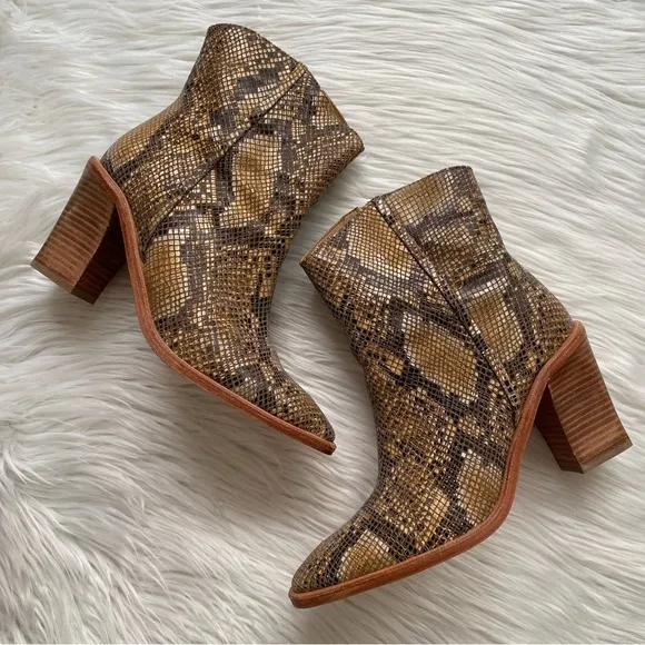 Free People Barclay Snake-Embossed Leather Boots 39