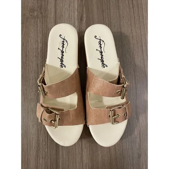 Free People Fiona Cream Croc Buckle Stud Accent Wooden Cushioned Clogs Size US 8