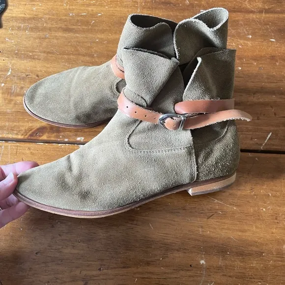FREE PEOPLE Jeffrey Campbell Lincoln Suede Ankle Boots Bootie Sz 8