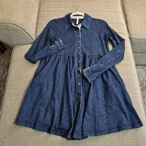 Free People Minimalist Denim Blue Boho Comfy Casual Button Down Dress Small