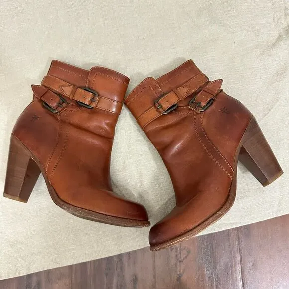 FRYE 4015 Ankle Boots Booties in Cognac Leather #3475389