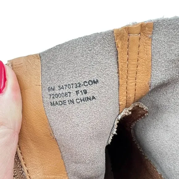 Frye and Co Size 9 Suede Ankle Boot Almond Toe Brown
