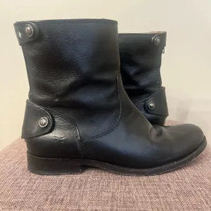 Frye Black Leather Ankle BootsWomen’s size 6