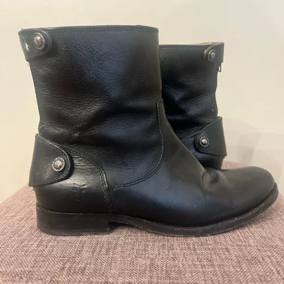 Frye Black Leather Ankle BootsWomen’s size 6