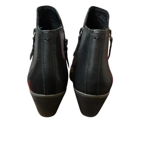 FRYE black leather boots 8.5M 8.5 M booties ankle boots