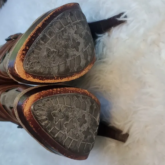 Frye Harlow Multi-strap heeled boots