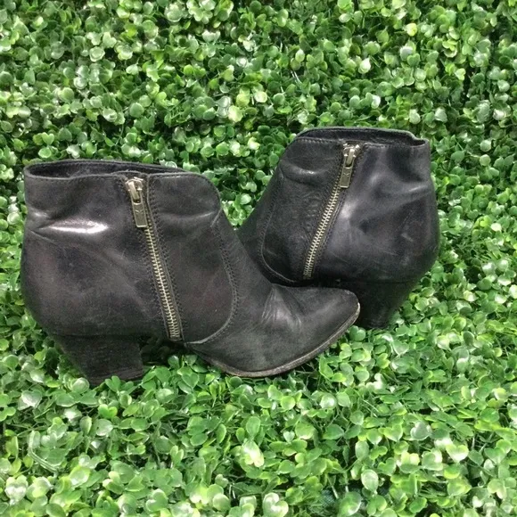 Frye Jennifer‎ Ankle Boots