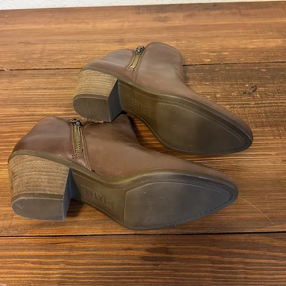 Frye Judith zip bootie ankle boots