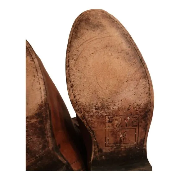 Frye Wyatt Disc Cognac 6B western ankle boots