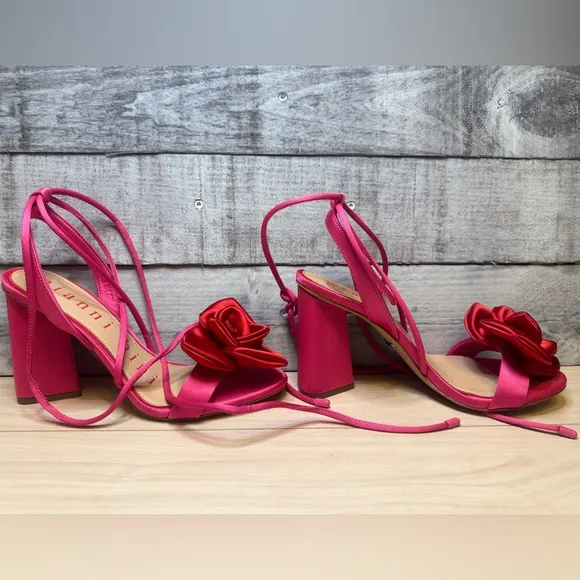 GIANNI BINI NWT  Gianni Bini Dakota Satin Flower Ankle Wrap Dress Sandals |