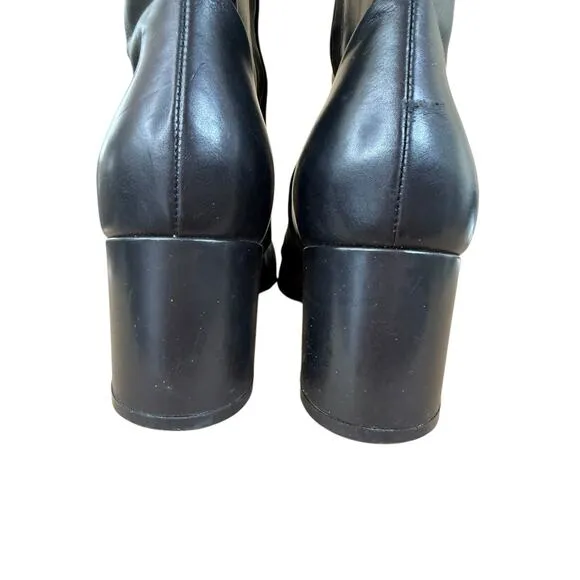 Gianvito Rossi Black Leather Pointed Toe Ankle Boots 39.5 Made in Italy