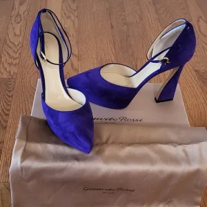 Gianvito Rossi Women's Purple Suede Heels