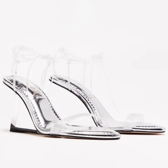 GOOD AMERICAN Cinder-F*cking-Rella Wedge in Silver - Size 7.5