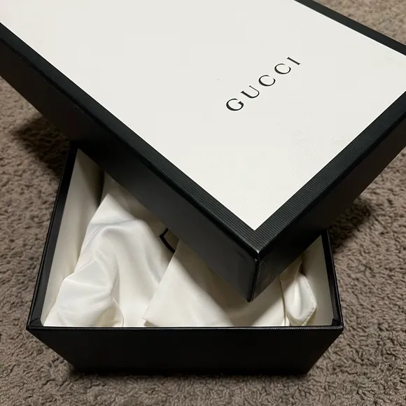 Gucci White Leather Sneakers with Red and Blue Stripes