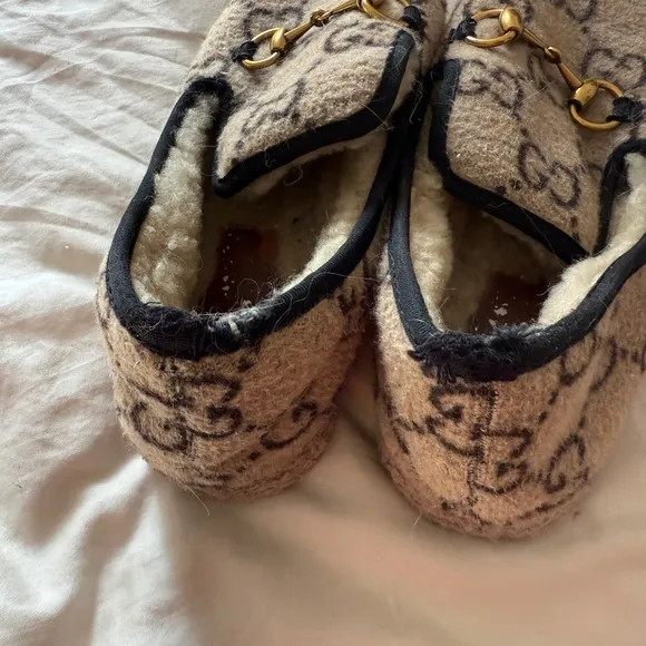 Gucci Wool fur Lined Slippers Size 39/8
