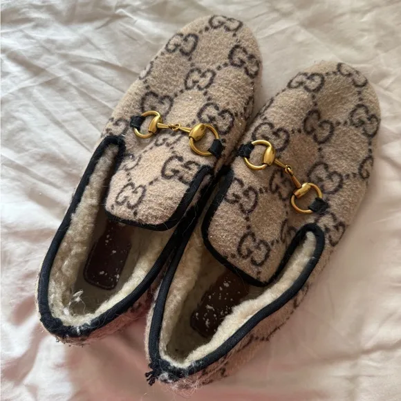 Gucci Wool fur Lined Slippers Size 39/8