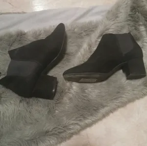 H&amp;M ankle boots size 37