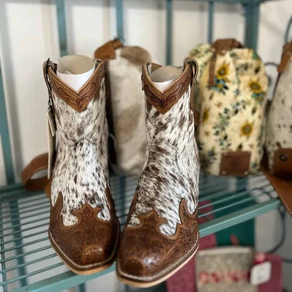 💯Hand Tooled Leather Genuine Cowhide Women Bootie Boot Boho Western Shoe Rodeo 7