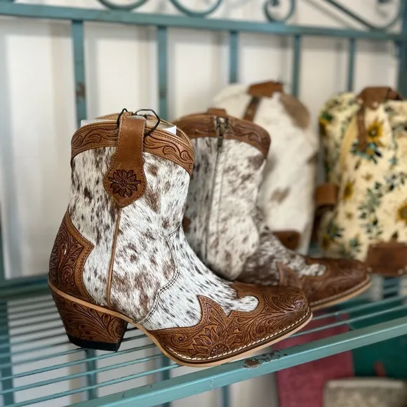 💯Hand Tooled Leather Genuine Cowhide Women Bootie Boot Boho Western Shoe Rodeo 7