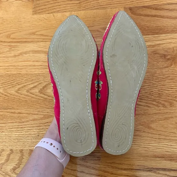 Handmade hot pink &amp; gold Moroccan leather shoes