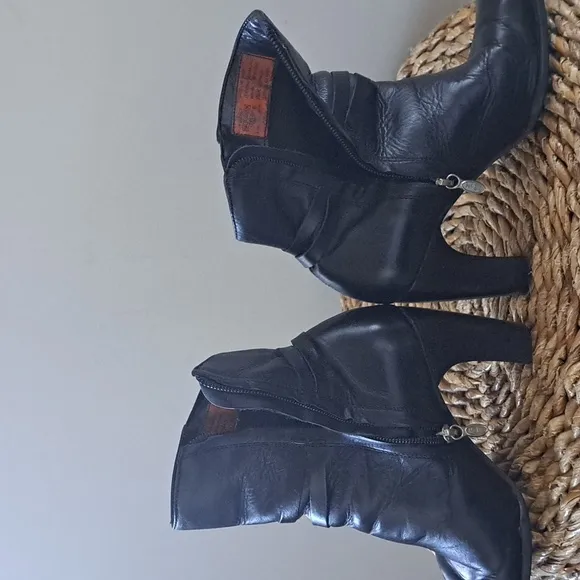 Harley Davidson Womens &quot;After The Ride&quot; Black Leather Ankle Booties Zip 3.25&quot; S5