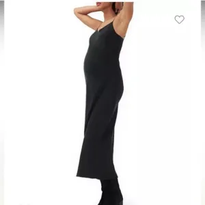 Hatch Collection Ricky Slip Maternity Midi Dress LightweightCurpo Minimalist