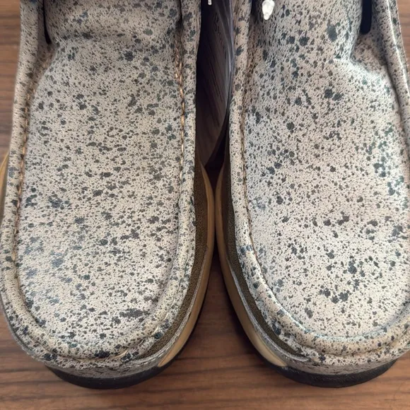 Hawx Women’s Tan and Gray Moccasins