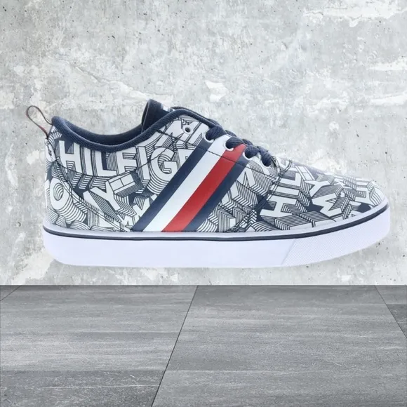 Heelys Shoes Heelys X Tommy Hilfiger size 4