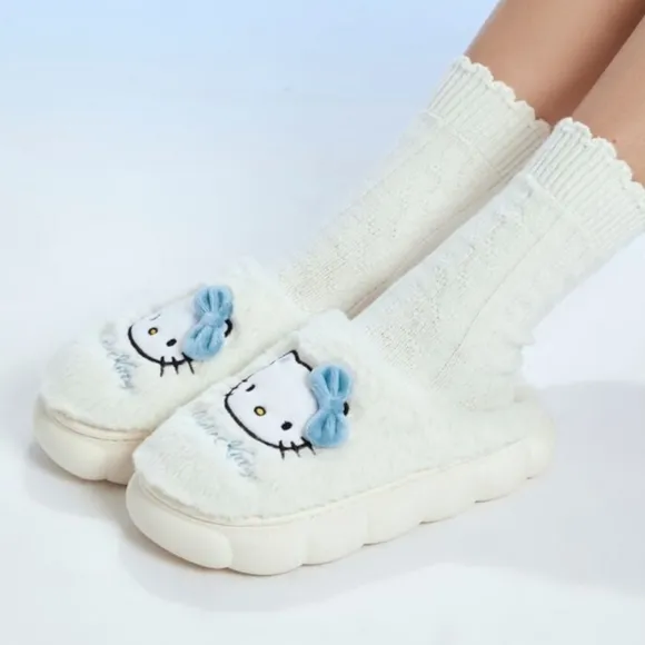 Hello Kitty House Slippers 💙