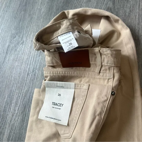 Hidden Tracey high-rise Straight Latte/tan Jeans distressed NWT size 26