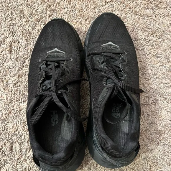 Hoka Black Men’s One One Elevon 2 Tennis Shoes Sz 10 EUC