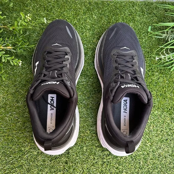 HOKA BONDI  8 Running black/white Shoe mens size 10D