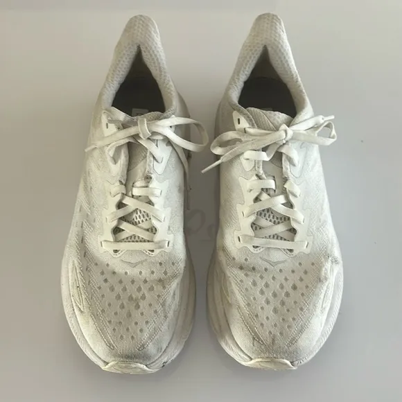 Hoka Clifton 9 Size 9B