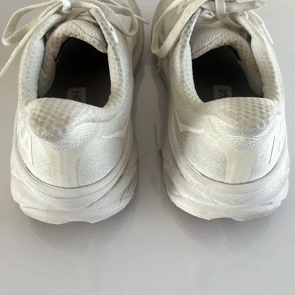 Hoka Clifton 9 Size 9B
